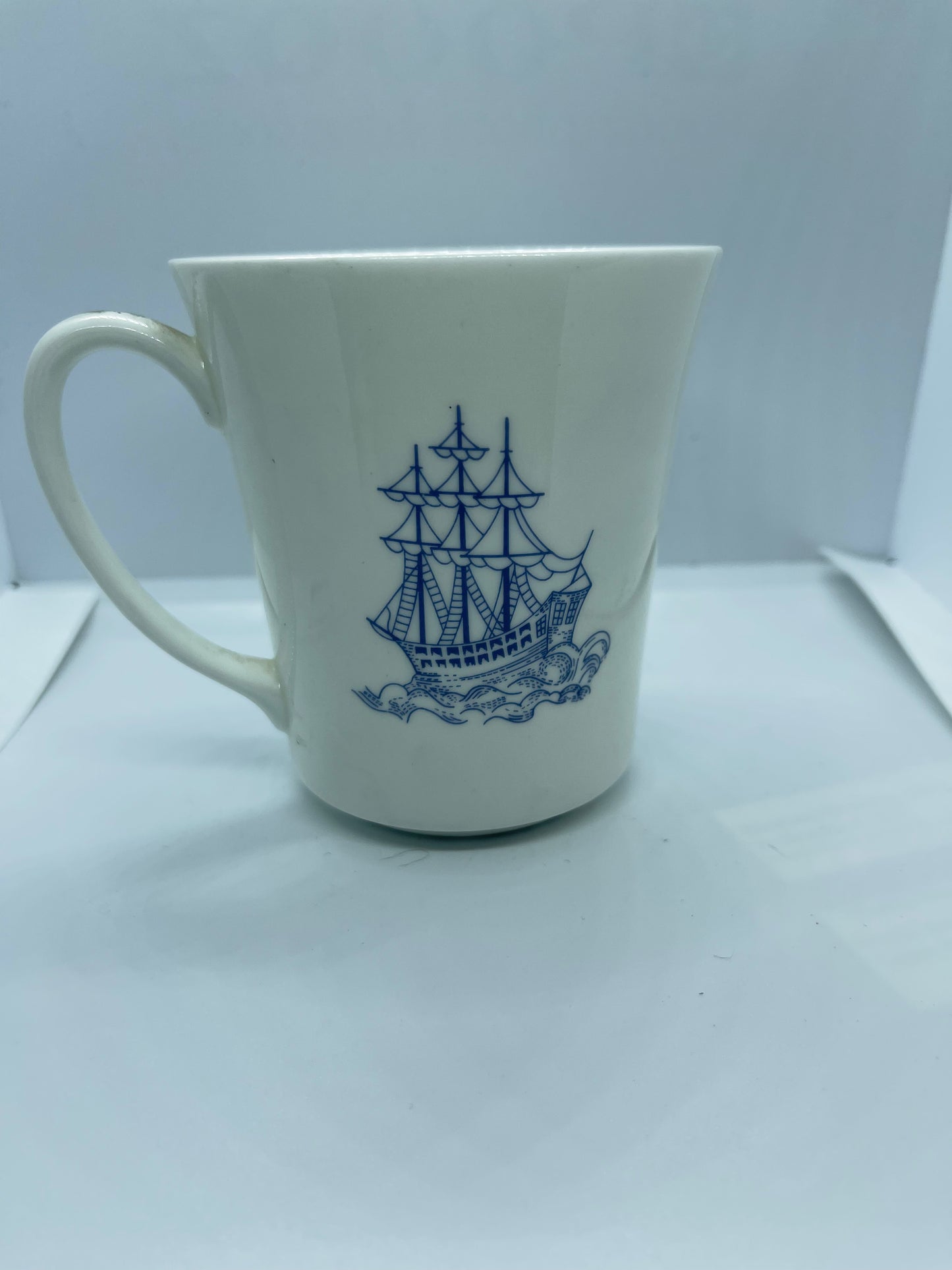 Coalport Bone China Coffee/Tea Cup Grand Cayman Islands Map