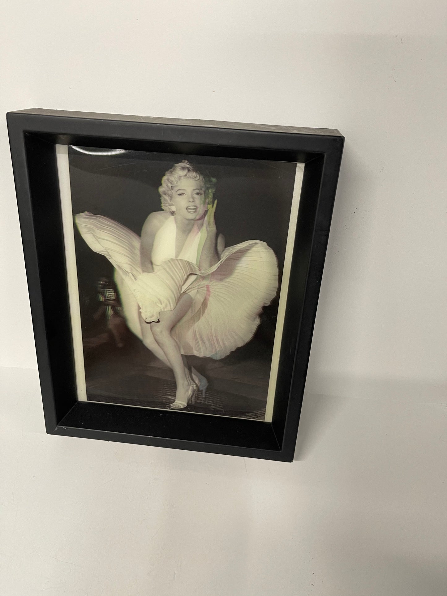 Marilyn Monroe - 8 X 10 Framed Hologram