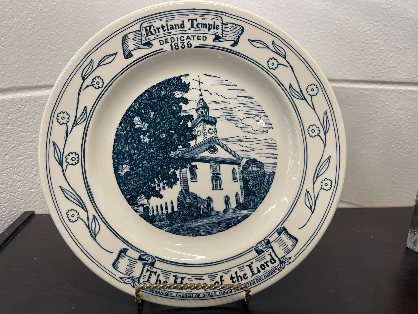 Plate Kirtland Temple - Dedicated 1836 - 10 inch (P01)